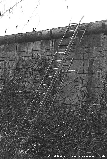 Mauerfoto: Von Männern und Mauern (I) aus Rudow