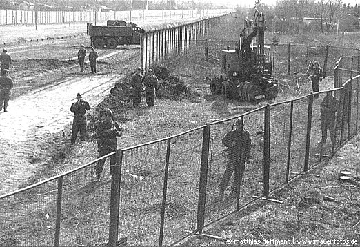 Mauerfoto: Dokumentationen aus Rudow