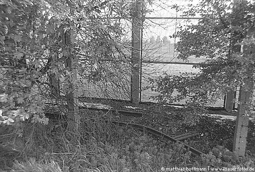 Mauerfoto: Treideln am Teltowkanal aus Rudow