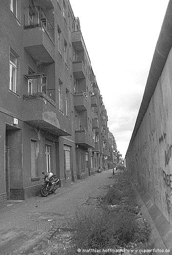 Mauerfoto: Grenzstraße aus Neukölln