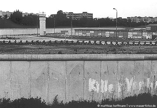 Mauerfoto: Mauerverläufe aus Wilhelmsruh