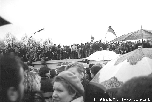 Mauerfoto: Das Tor ist offen! aus 