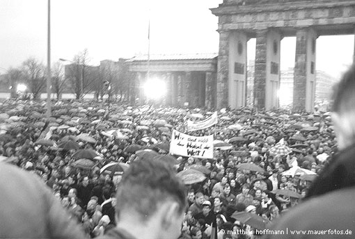 Mauerfoto: Das Tor ist offen! aus
