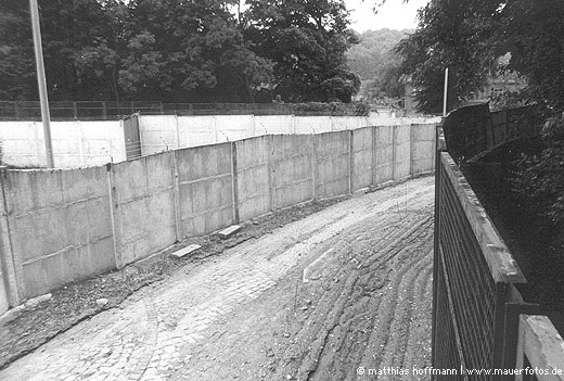 Mauerfoto: Exklave am Böttcher Berg aus Wannsee