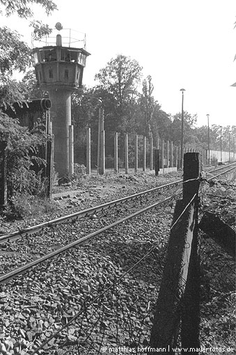 Mauerfoto: Grenzübergang für Güter aus Wannsee