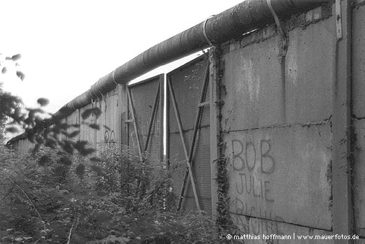 Mauerfoto: Mauertor aus Wannsee