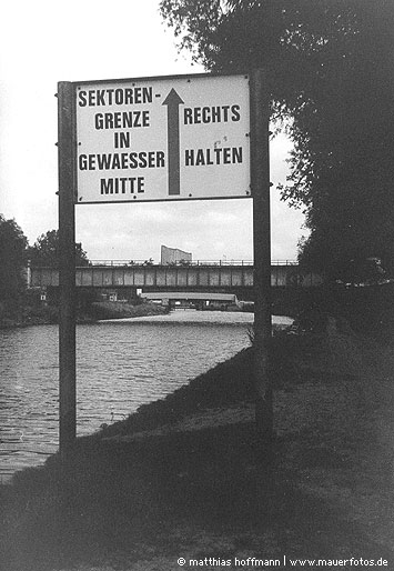 Mauerfoto: Grenzübergänge aus Wannsee